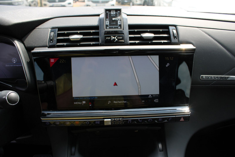 Photo 14 de l'offre de DS DS 7 CROSSBACK RIVOLI BLUE HDI 130 CV GPS 3D XÃNON+LED USB JA 18 I-COKPIT CUIR BOITE AUTO EAT-8 à 17500€ chez Bougel transactions