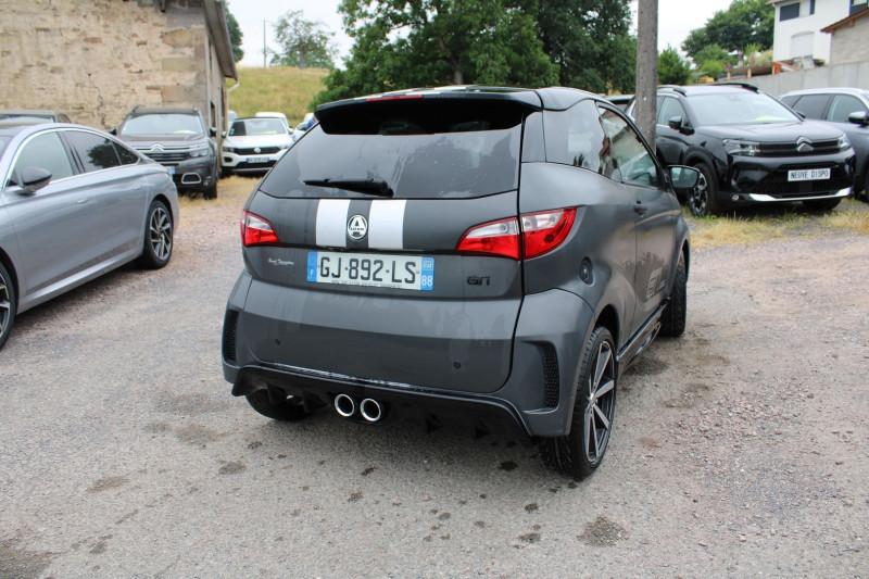 Photo 2 de l'offre de AIXAM 9S GTI SPORT CAMÃRA INTERIEUR CUIR AUDIO MP3 JA 16 USB BLUETOOTH MAT BI-TON BECQUET à 10500€ chez Bougel transactions