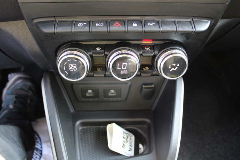 Photo 14 de l'offre de DACIA DUSTER III 1L3 TCE 130 CV PRESTIGE 4X2 CAMÃRA GPS RÃGULATEUR BLUETOOTH CLIM AUTO USB JA 17 à 16500€ chez Bougel transactions