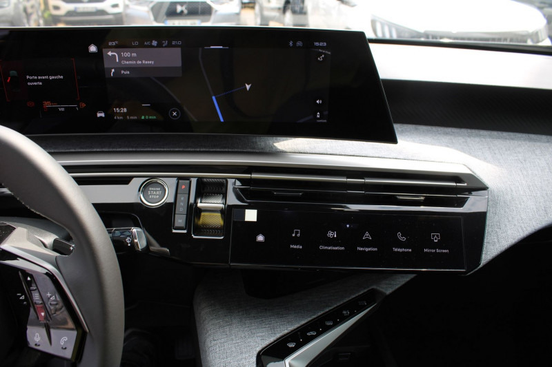 Photo 13 de l'offre de PEUGEOT 3008 PHASE 5 ALLURE 145 CV HYBRIDE GPS 3D CAMÃRA USB JA 19 FULL LED I-COKPIT BOITE AUTO DCS-6 à 33500€ chez Bougel transactions