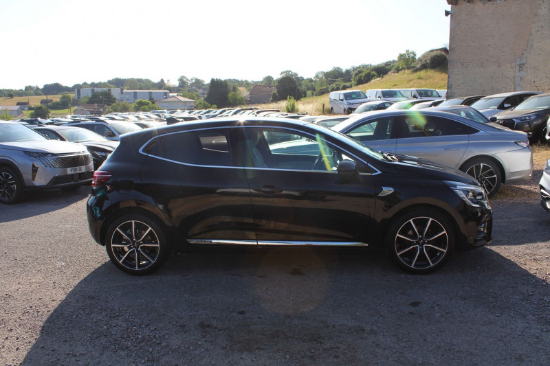 Photo 5 de l'offre de RENAULT CLIO 5 INITIALE PARIS LUXE BLUEDCI 115 CV DIESEL CUIR CAMÃRA GRAND GPS 3D FULL LEDS à 17500€ chez Bougel transactions