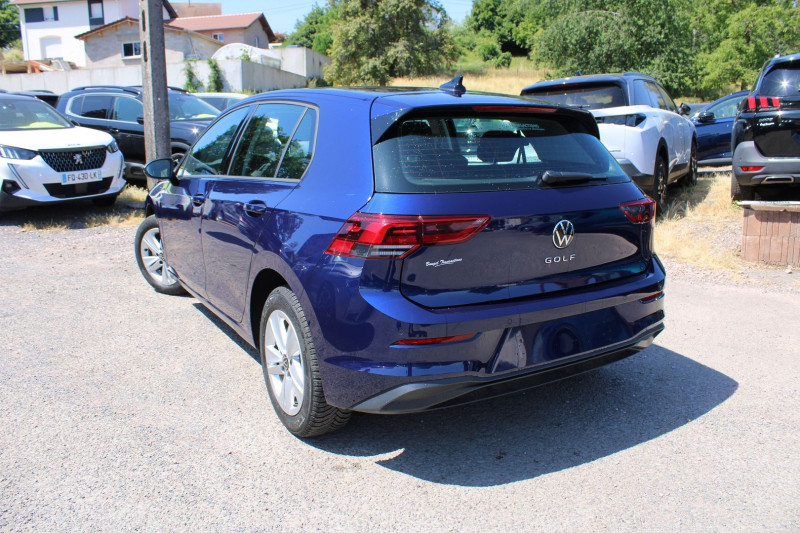 Photo 3 de l'offre de VOLKSWAGEN GOLF 8 LIFE 2L TDI 115 CV GPS 3D I-COKPIT USB JA 16 FULL LED PK HIVER BOITE AUTO DSG-7 à 26990€ chez Bougel transactions