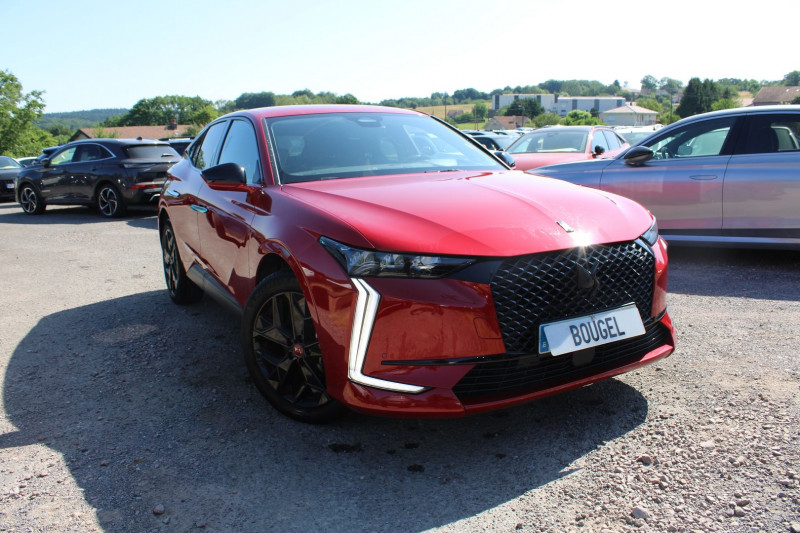 Photo Ds DS4 III PERFORMANCE LINE 1L5 BLUEHDI 130 CV EAT8 BOITE AUTO CAMÃRA 180 FULL LEDS  JA 19 Diesel ROUGE ELIXIR en vente chez Bougel transactions Ds DS4 III PERFORMANCE LINE 1L5 BLUEHDI 130 CV EAT8 BOITE AUTO CAMÃRA 180 FULL LEDS  JA 19 Diesel ROUGE ELIXIR Occasion à vendre