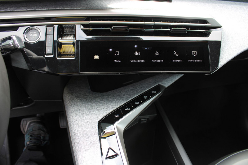 Photo 15 de l'offre de PEUGEOT 3008 PHASE 5 ALLURE 145 CV HYBRIDE GPS 3D CAMÃRA USB JA 19 FULL LED I-COKPIT BOITE AUTO DCS-6 à 33500€ chez Bougel transactions