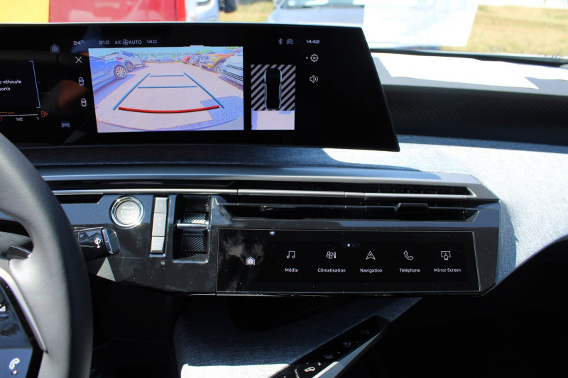 Photo 13 de l'offre de PEUGEOT 3008 PHASE 5 ALLURE 145 CV HYBRIDE GPS 3D CAMÃRA USB JA 19 FULL LED I-COKPIT BOITE AUTO DCS-6 à 33500€ chez Bougel transactions