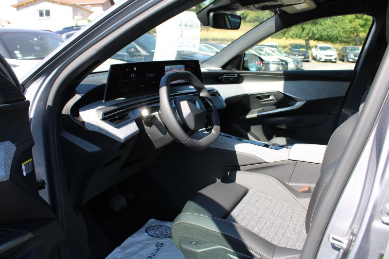 Photo 8 de l'offre de PEUGEOT 3008 PHASE 5 ALLURE 145 CV HYBRIDE GPS 3D CAMÃRA USB JA 19 FULL LED I-COKPIT BOITE AUTO DCS-6 à 33500€ chez Bougel transactions
