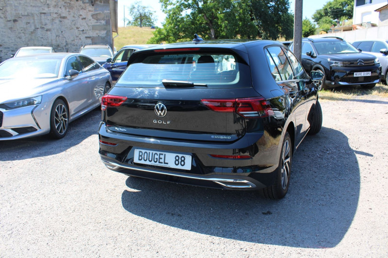 Photo 2 de l'offre de VOLKSWAGEN GOLF 8 HYBRID 1L4 STYLE 204 CV DSG BOITE AUTO GRAND GPS 3D CAMÃRA FULL LEDS  JANTES 16 à 31990€ chez Bougel transactions