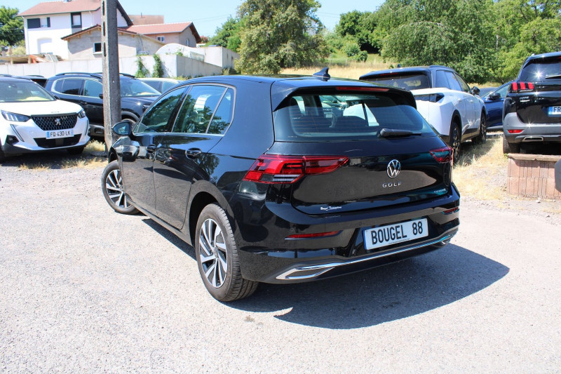 Photo 3 de l'offre de VOLKSWAGEN GOLF 8 HYBRID 1L4 STYLE 204 CV DSG BOITE AUTO GRAND GPS 3D CAMÃRA FULL LEDS  JANTES 16 à 31990€ chez Bougel transactions