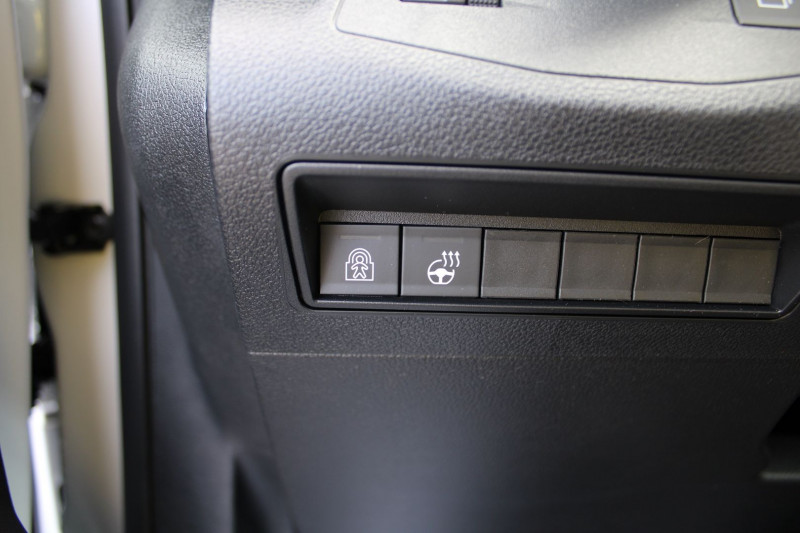 Photo 15 de l'offre de CITROEN BERLINGO 5 FEEL BLUEHDI DIESEL 100 CV BOITE 6V RÃGULATEUR BLUETOOTH CAMÃRA GPS LINK  LEDS à 25990€ chez Bougel transactions