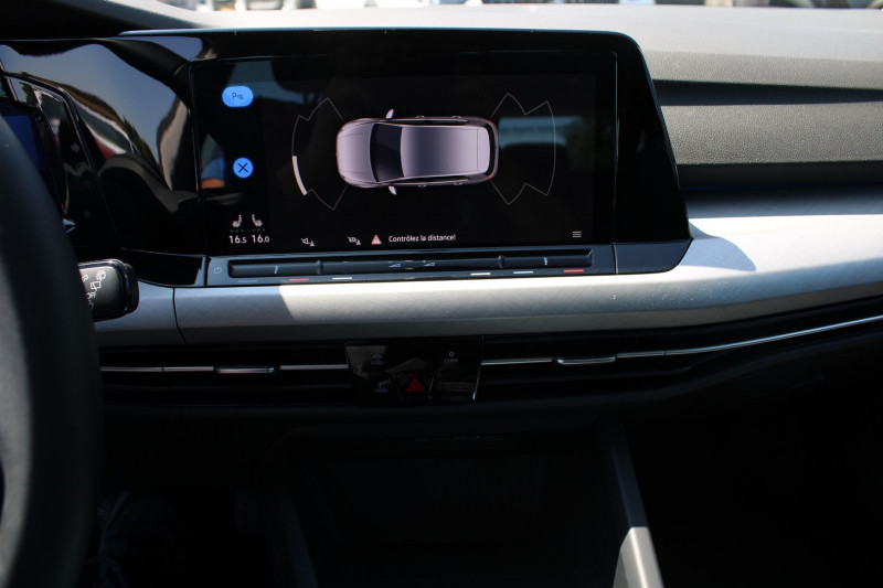 Photo 15 de l'offre de VOLKSWAGEN GOLF 8 LIFE 2L TDI 115 CV GPS 3D I-COKPIT USB JA 16 FULL LED PK HIVER BOITE AUTO DSG-7 à 26990€ chez Bougel transactions