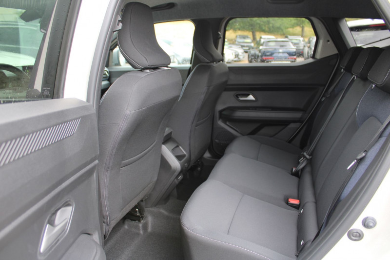Photo 8 de l'offre de DACIA DUSTER VI TCE 130 CV JOURNEY MILD HYBRIDE GPS 3D CAMÃRA 360Â° JA 18 USB I-COKPIT FULL LED à 25800€ chez Bougel transactions