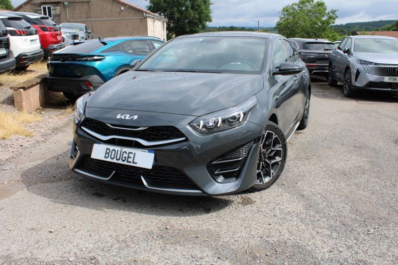 Photo 4 de l'offre de KIA PROCEED T-GDI 160 CV GT-LINE GPS 3D CAMÃRA FULL LED JA 17 TOIT PANO I-COKPIT BOITE AUTO à 24990€ chez Bougel transactions