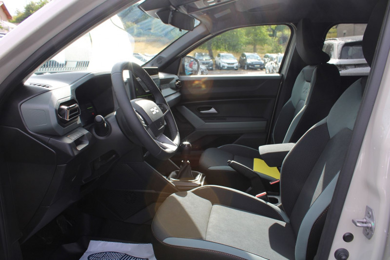 Photo 8 de l'offre de DACIA DUSTER VI EXTREME TCE 130CV "4X4" GPS CARPLAY CAMÃRA 360Â° JA 17 I-COKPIT FULL LED PK HIVER à 28500€ chez Bougel transactions