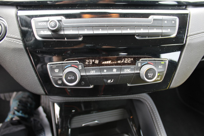 Photo 14 de l'offre de BMW X2 DIESEL118D BUSINESS 150 BOITE AUTO 8V CAMÃRA 180 RÃGULATEUR BLUETOOTH FULL LEDS à 24900€ chez Bougel transactions