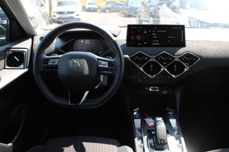 Photo 9 de l'offre de DS DS 3 CROSSBACK II EAT8 BOITE AUTO 1L5 BLUEHDI 130 CV PERFORMANCE LINE BLUETOOTH FULL LEDS ABS à 26500€ chez Bougel transactions