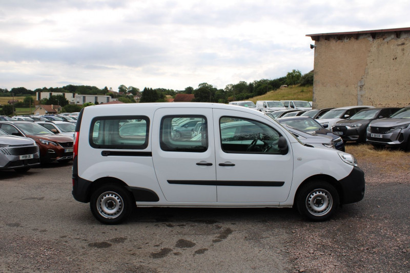 Photo 5 de l'offre de RENAULT GRAND KANGOO III AFFAIRE 1L5 DCI RALLONGE 95 CV AUDIO MP3 RE GRIP CONTROL BLUETOOTH TVA=9990 E HT à 12300€ chez Bougel transactions