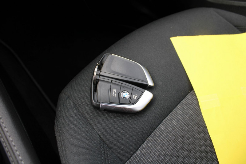 Photo 16 de l'offre de BMW X2 DIESEL118D BUSINESS 150 BOITE AUTO 8V CAMÃRA 180 RÃGULATEUR BLUETOOTH FULL LEDS à 24900€ chez Bougel transactions