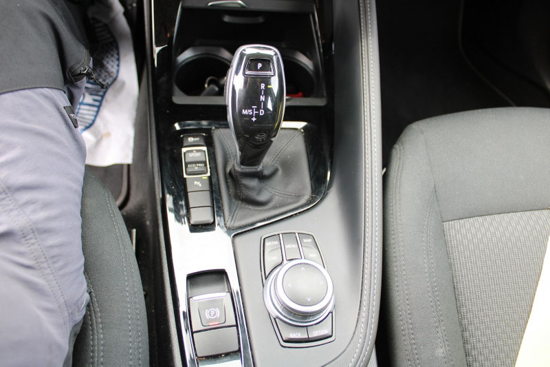 Photo 15 de l'offre de BMW X2 DIESEL118D BUSINESS 150 BOITE AUTO 8V CAMÃRA 180 RÃGULATEUR BLUETOOTH FULL LEDS à 24900€ chez Bougel transactions
