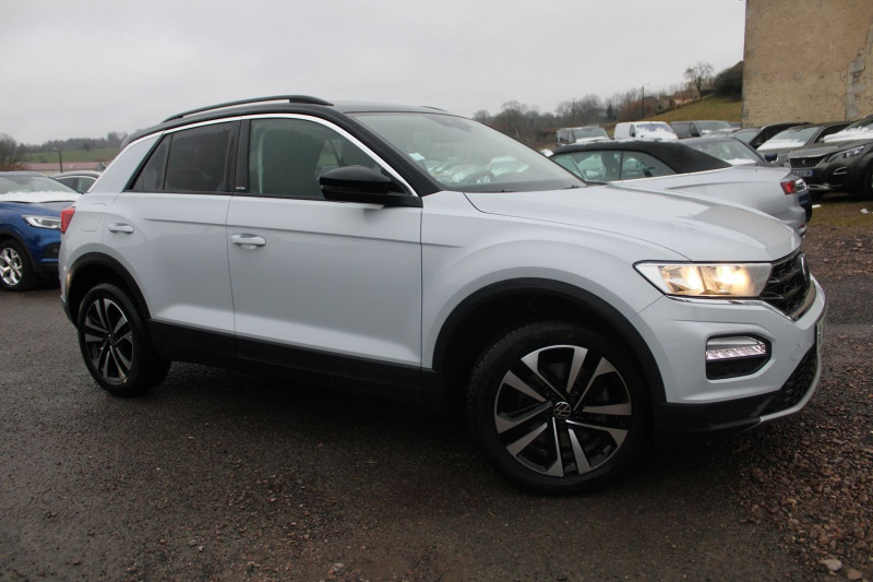 Photo 2 de l'offre de VOLKSWAGEN T-ROC UNITED 2L TDI 150 CV GPS CARPLAY USB JA 17 RADAR PK HIVER RÃGULATEUR BOITE DSG-7 à 25900€ chez Bougel transactions