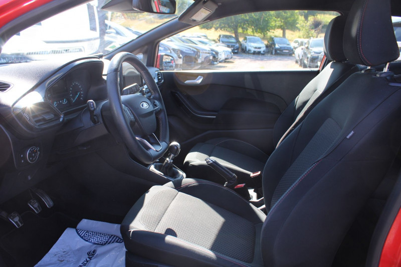 Photo 8 de l'offre de FORD FIESTA ST-LINE SPORT 140 CV ECOBOOST GPS 3D ANDOID USB JA 17 RADAR BLUETOOTH à 12990€ chez Bougel transactions