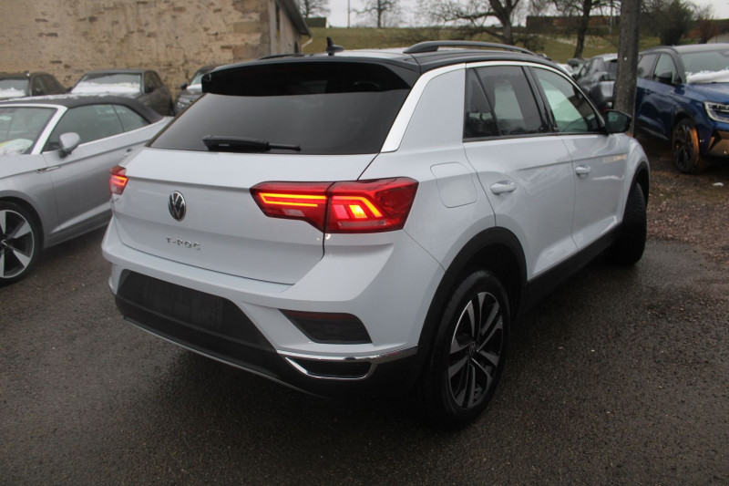 Photo 3 de l'offre de VOLKSWAGEN T-ROC UNITED 2L TDI 150 CV GPS CARPLAY USB JA 17 RADAR PK HIVER RÃGULATEUR BOITE DSG-7 à 25900€ chez Bougel transactions