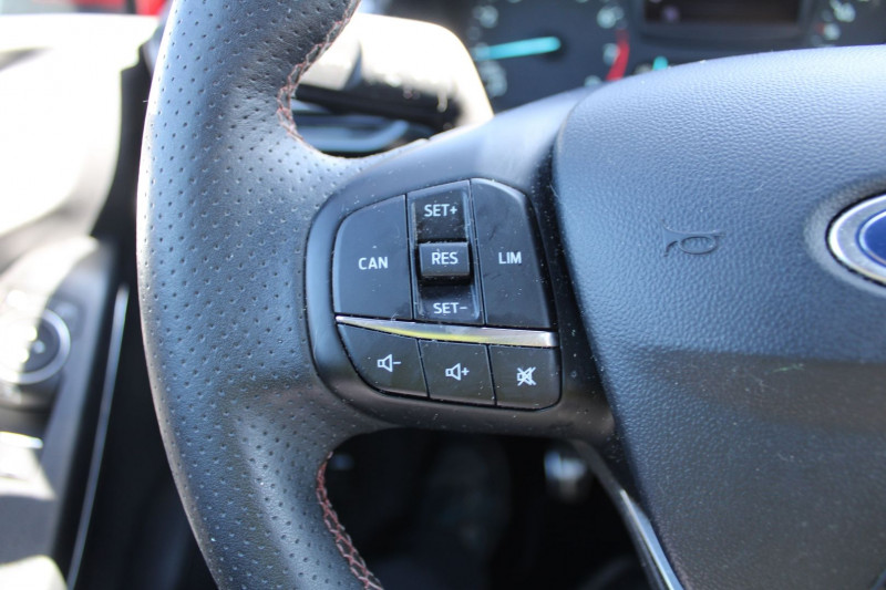 Photo 10 de l'offre de FORD FIESTA ST-LINE SPORT 140 CV ECOBOOST GPS 3D ANDOID USB JA 17 RADAR BLUETOOTH à 12990€ chez Bougel transactions
