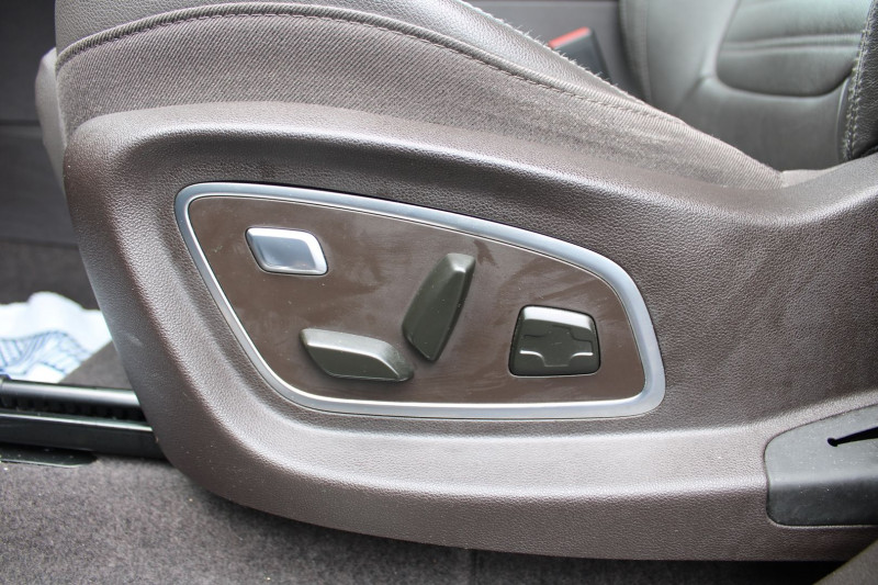 Photo 12 de l'offre de RENAULT ESPACE 5 1.6 DCI 160CH ENERGY INTENS EDC à 11990€ chez Bougel transactions