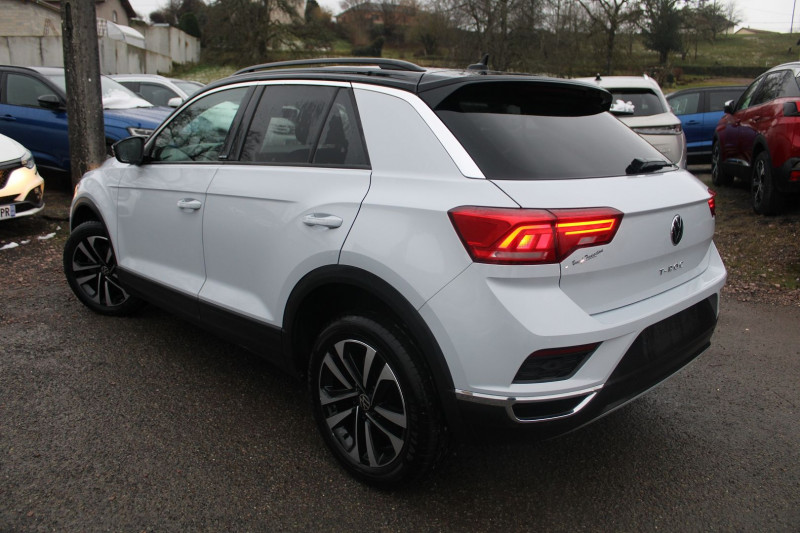 Photo 4 de l'offre de VOLKSWAGEN T-ROC UNITED 2L TDI 150 CV GPS CARPLAY USB JA 17 RADAR PK HIVER RÃGULATEUR BOITE DSG-7 à 25900€ chez Bougel transactions