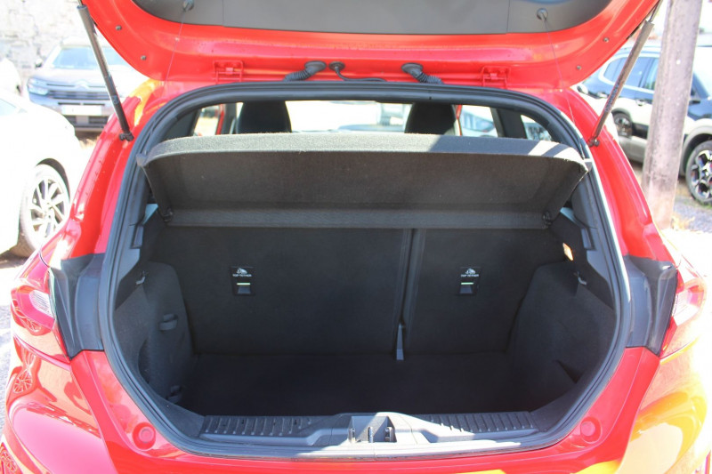 Photo 6 de l'offre de FORD FIESTA ST-LINE SPORT 140 CV ECOBOOST GPS 3D ANDOID USB JA 17 RADAR BLUETOOTH à 12990€ chez Bougel transactions
