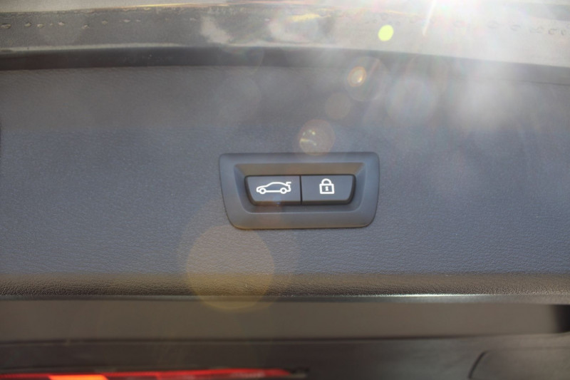 Photo 7 de l'offre de BMW X1 DIESEL 2L BUSINESS 150 BOITE AUTO 8V GRAND GPS RÃGULATEUR BLUETOOTH LEDS USB ABS à 23990€ chez Bougel transactions