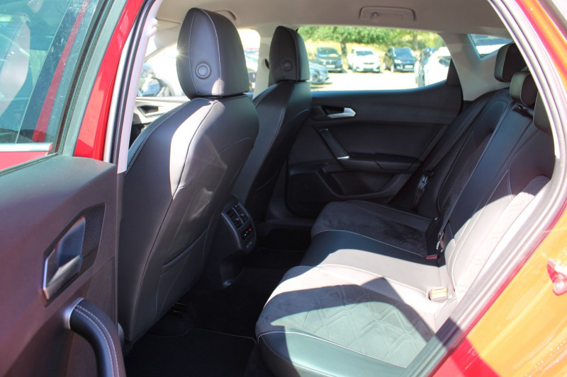 Photo 9 de l'offre de SEAT LEON 2L TDI 150 CV XCELLENCE GPS 3D CAMÃRA RE USB JA 18 I-COKPIT RÃGULATEUR BOITE DSG à 21500€ chez Bougel transactions