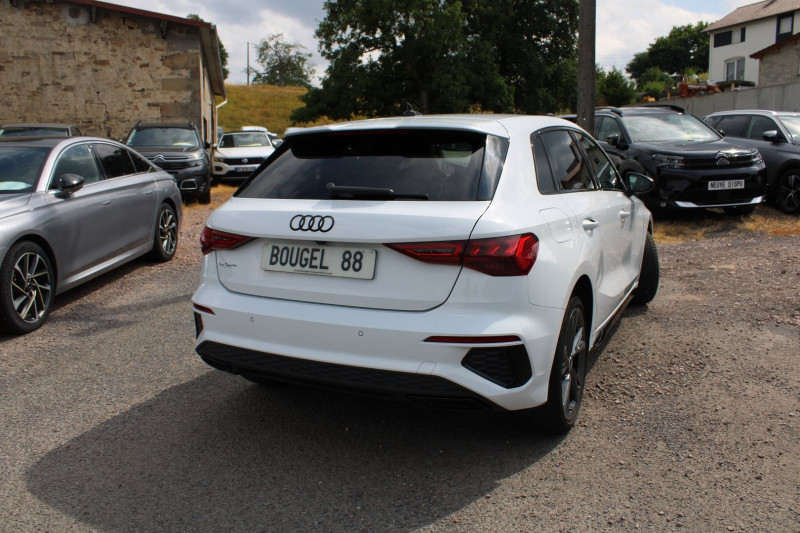 Photo 2 de l'offre de AUDI A3 SPORTBACK 45 TFSI E-TRON HYBRIDE 245 CV USB GPS 3D CAMÃRA I-COKPIT FULL LED BOITE S-TRONIC à 27500€ chez Bougel transactions