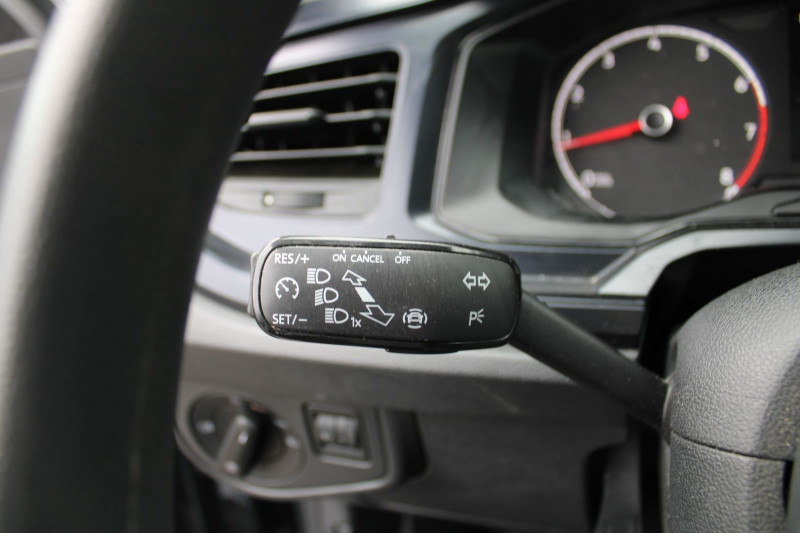 Photo 10 de l'offre de VOLKSWAGEN POLO VI MPI CONFORTLINE BUSINESS CLIM ÃCRAN TACTILE AUDIO MP3 USB BLUETOOTH RÃGULATEUR à 11800€ chez Bougel transactions