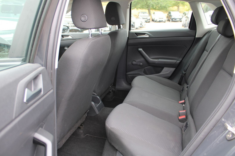 Photo 8 de l'offre de VOLKSWAGEN POLO VI MPI CONFORTLINE BUSINESS CLIM ÃCRAN TACTILE AUDIO MP3 USB BLUETOOTH RÃGULATEUR à 11800€ chez Bougel transactions