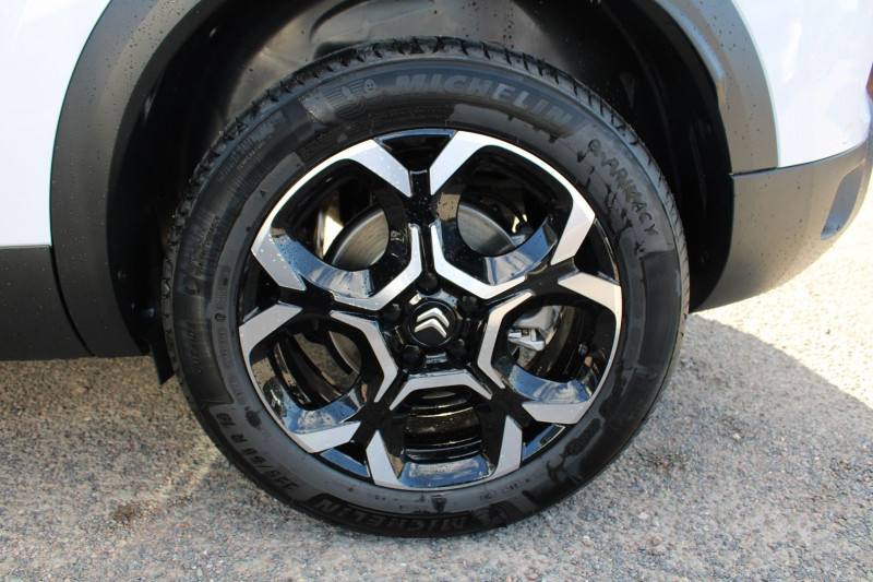 Photo 7 de l'offre de CITROEN C5 AIRCROSS II MAX BLUE EAT8 DIESEL 130 BOITE AUTO CAMÃRA 180 GRAND GPS 3D FULL LEDS  MI CUIR à 30900€ chez Bougel transactions