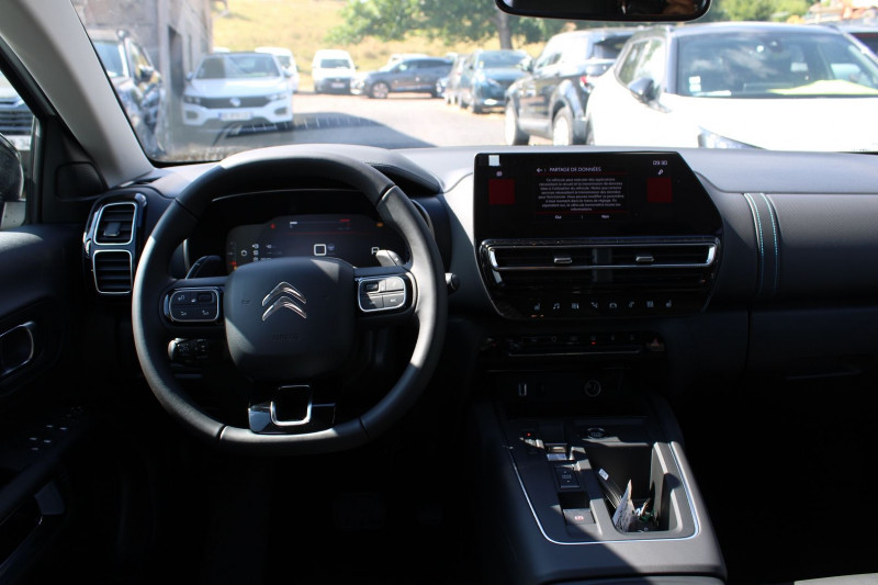 Photo 10 de l'offre de CITROEN C5 AIRCROSS II MAX BLUE EAT8 DIESEL 130 BOITE AUTO CAMÃRA 180 GRAND GPS 3D FULL LEDS  MI CUIR à 30900€ chez Bougel transactions