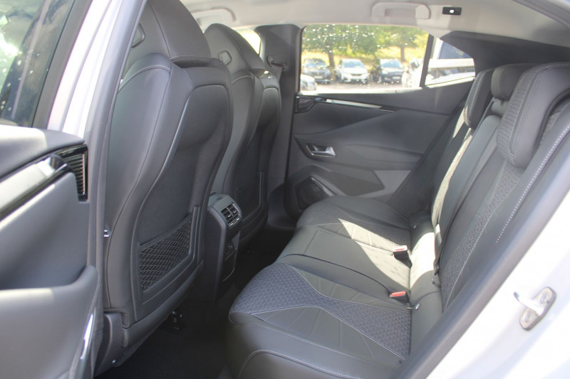 Photo 11 de l'offre de DS DS4 III PALLAS BLUEHDI 130 EAT8 BOITE AUTO CAMÃRA PACK BLACK FULL LEDS JANTES 19 USB ABS à 31500€ chez Bougel transactions