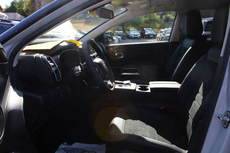 Photo 8 de l'offre de CITROEN C5 AIRCROSS II MAX BLUE EAT8 DIESEL 130 BOITE AUTO CAMÃRA 180 GRAND GPS 3D FULL LEDS  MI CUIR à 30900€ chez Bougel transactions