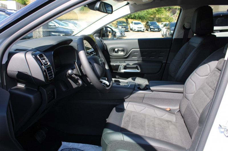 Photo 8 de l'offre de CITROEN C5 AIRCROSS II MAX BLUE EAT8 DIESEL 130 BOITE AUTO CAMÃRA 180 GRAND GPS 3D FULL LEDS  MI CUIR à 30900€ chez Bougel transactions