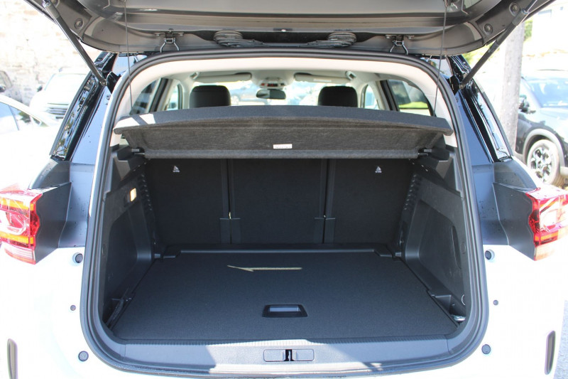 Photo 6 de l'offre de CITROEN C5 AIRCROSS II MAX BLUE EAT8 DIESEL 130 BOITE AUTO CAMÃRA 180 GRAND GPS 3D FULL LEDS  MI CUIR à 30900€ chez Bougel transactions