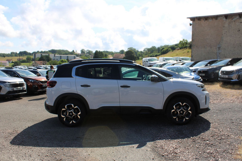 Photo 5 de l'offre de CITROEN C5 AIRCROSS II MAX BLUE EAT8 DIESEL 130 BOITE AUTO CAMÃRA 180 GRAND GPS 3D FULL LEDS  MI CUIR à 30900€ chez Bougel transactions