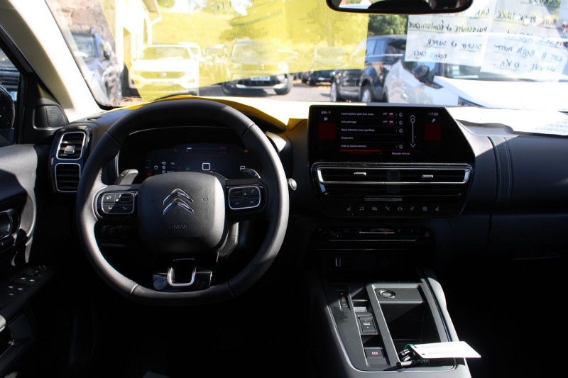 Photo 10 de l'offre de CITROEN C5 AIRCROSS II MAX BLUE EAT8 DIESEL 130 BOITE AUTO CAMÃRA 180 GRAND GPS 3D FULL LEDS  MI CUIR à 30900€ chez Bougel transactions