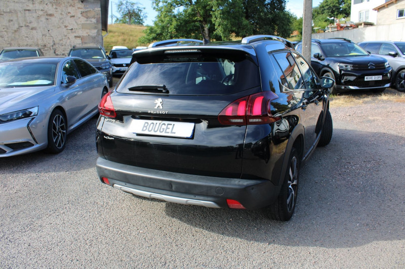 Photo 2 de l'offre de PEUGEOT 2008 II CROSSWAY 110 CV ESSENCE CLIM GPS 3D CAMÃRA JA 17 TOIT PANO USB GRIP RÃGULATEUR à 10990€ chez Bougel transactions