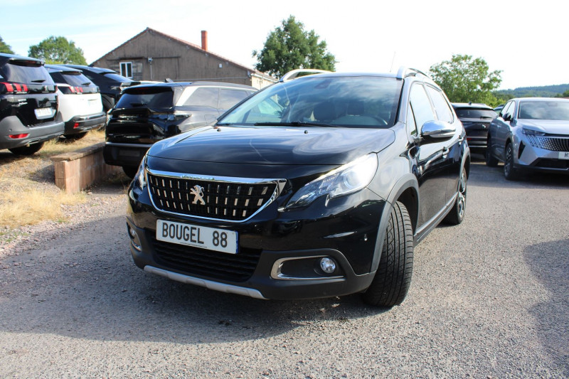 Photo 4 de l'offre de PEUGEOT 2008 II CROSSWAY 110 CV ESSENCE CLIM GPS 3D CAMÃRA JA 17 TOIT PANO USB GRIP RÃGULATEUR à 10990€ chez Bougel transactions