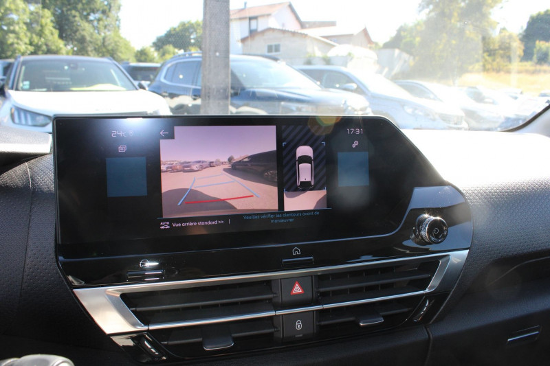 Photo 10 Citroen C4 PHASE 4 SHINE 130 CV ESSENCE GPS 3D CAMÃRA I-COKPIT JA 18 FULL LED BLUETOOTH RÃGULATEUR Essence BRUN CARAMEL en vente chez Bougel transactions Photo 10 de l'offre de CITROEN C4 PHASE 4 SHINE 130 CV ESSENCE GPS 3D CAMÃRA I-COKPIT JA 18 FULL LED BLUETOOTH RÃGULATEUR à 16500€ chez Bougel transactions