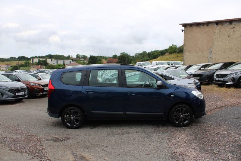 Photo 5 de l'offre de DACIA LODGY 1L2 TCE 115 CV SILVER LINE 7 PLACES RÃGULATEUR BLUETOOTH CLIMAT GPS USB  ABS à 10790€ chez Bougel transactions