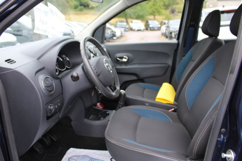 Photo 8 de l'offre de DACIA LODGY 1L2 TCE 115 CV SILVER LINE 7 PLACES RÃGULATEUR BLUETOOTH CLIMAT GPS USB  ABS à 10790€ chez Bougel transactions