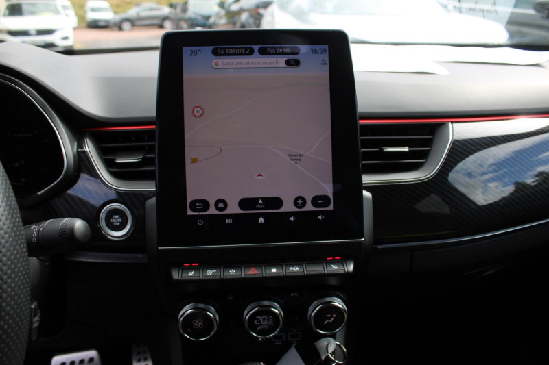 Photo 12 de l'offre de RENAULT ARKANA RS-LINE 140 CV MILD HYBRIDE GPS 3D CAMÃRA USB JA 18 FULL LED I-COKPIT BOITE AUTO à 21500€ chez Bougel transactions