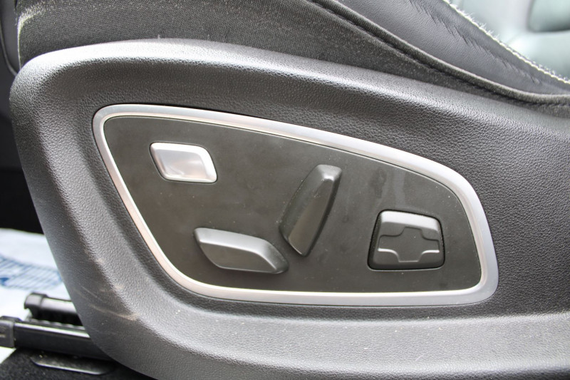Photo 12 de l'offre de RENAULT SCENIC 4 INITIALE PARIS GPS 1L7 BLUE DCI 150 EDC.7 BOITE AUTO FULL LEDS CUIR  TOIT PANO à 16990€ chez Bougel transactions