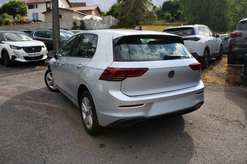 Photo 3 de l'offre de VOLKSWAGEN GOLF 8 LIFE 2L TDI 115 CV GPS 3D I-COKPIT USB JA 16 FULL LED RADAR RÃGULATEUR BLUETOOTH à 22990€ chez Bougel transactions